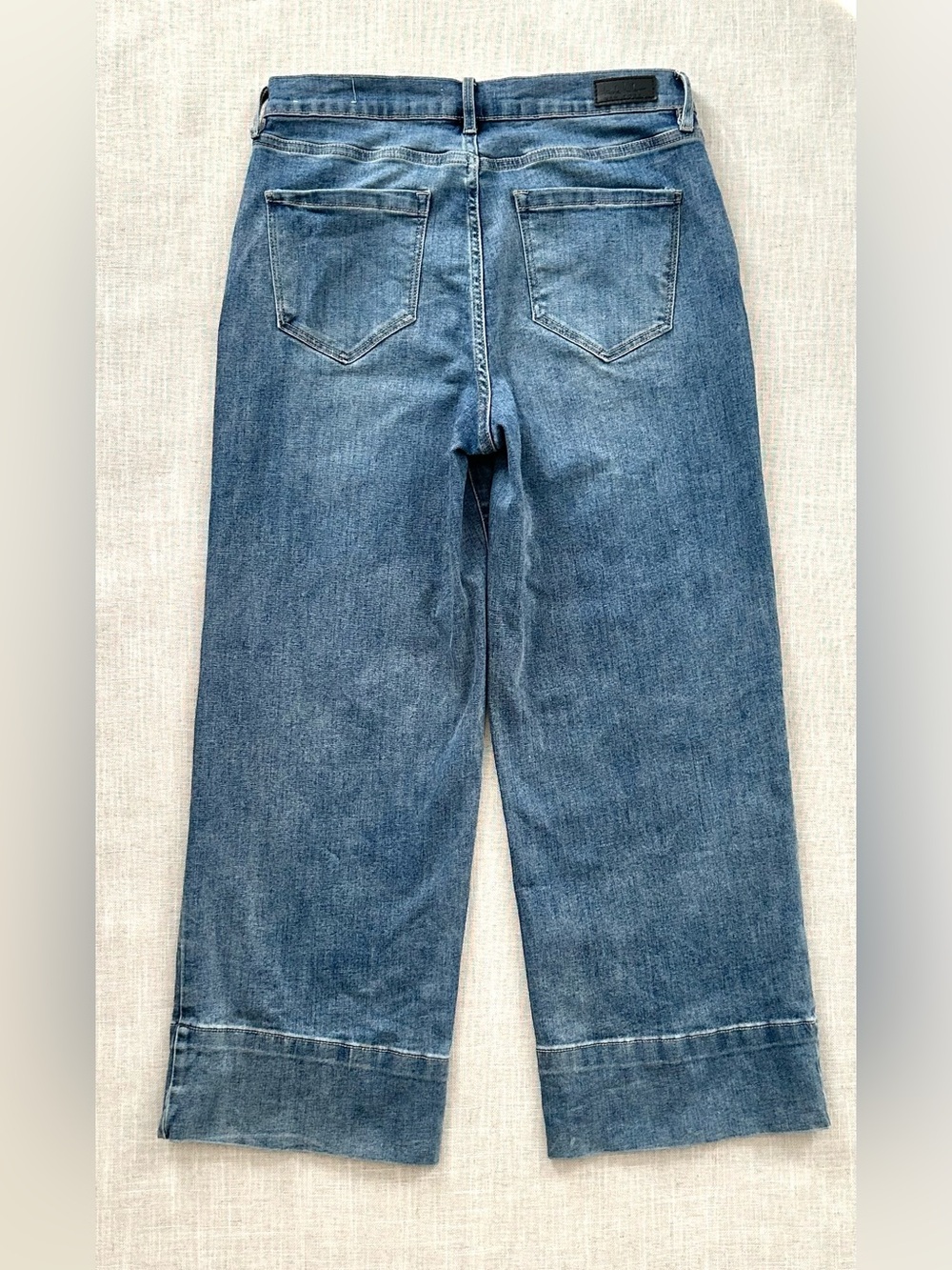 Nicole Miller SoHo High Rise Wide Leg Jeans Size 8 Blue Denim Ankle Pin Tuck - Picture 3 of 7